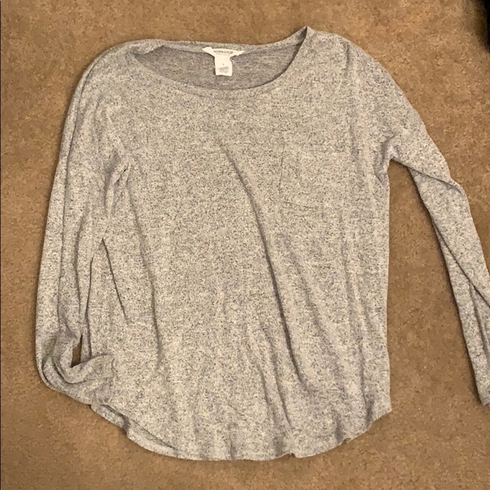 long sleeve grey sweater